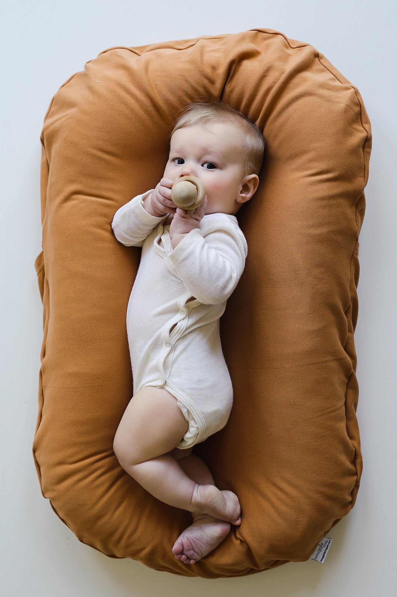 Snuggle Me Organic Baby Lounger in Ember
