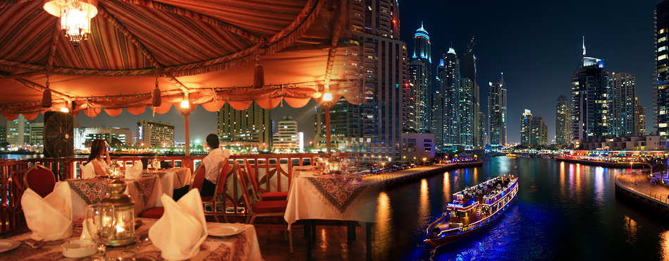 Dinner cruise in Dubai