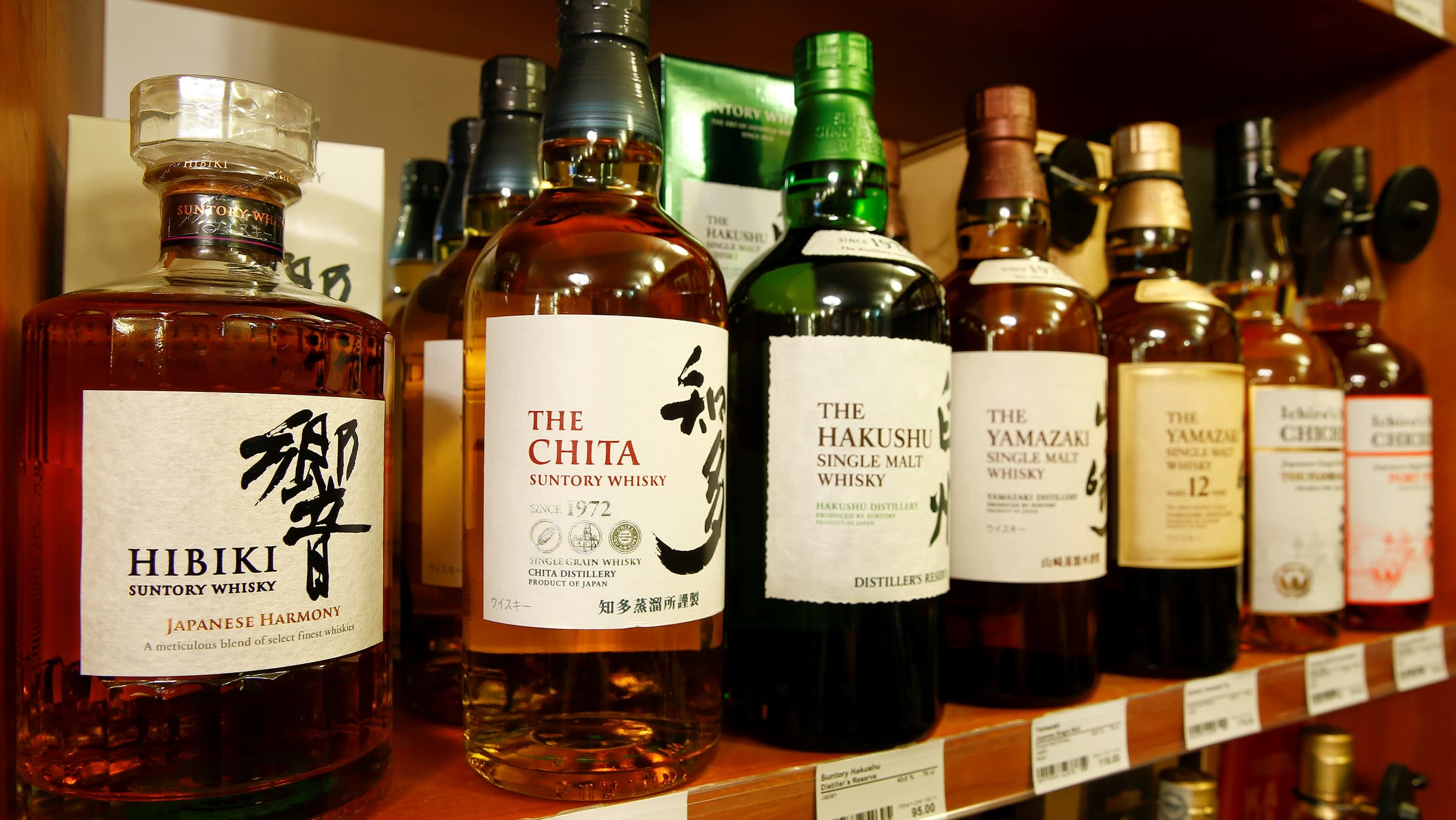 Whisky tasting on honeymoon