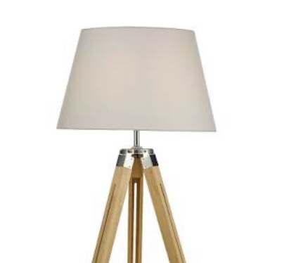 Tripod floor lamp