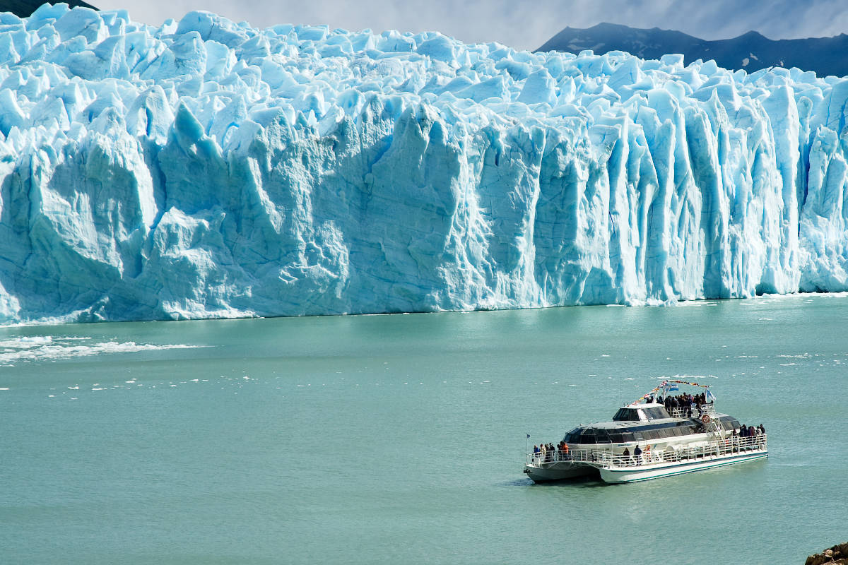 Argentina Boat Trip around Perito Glacier