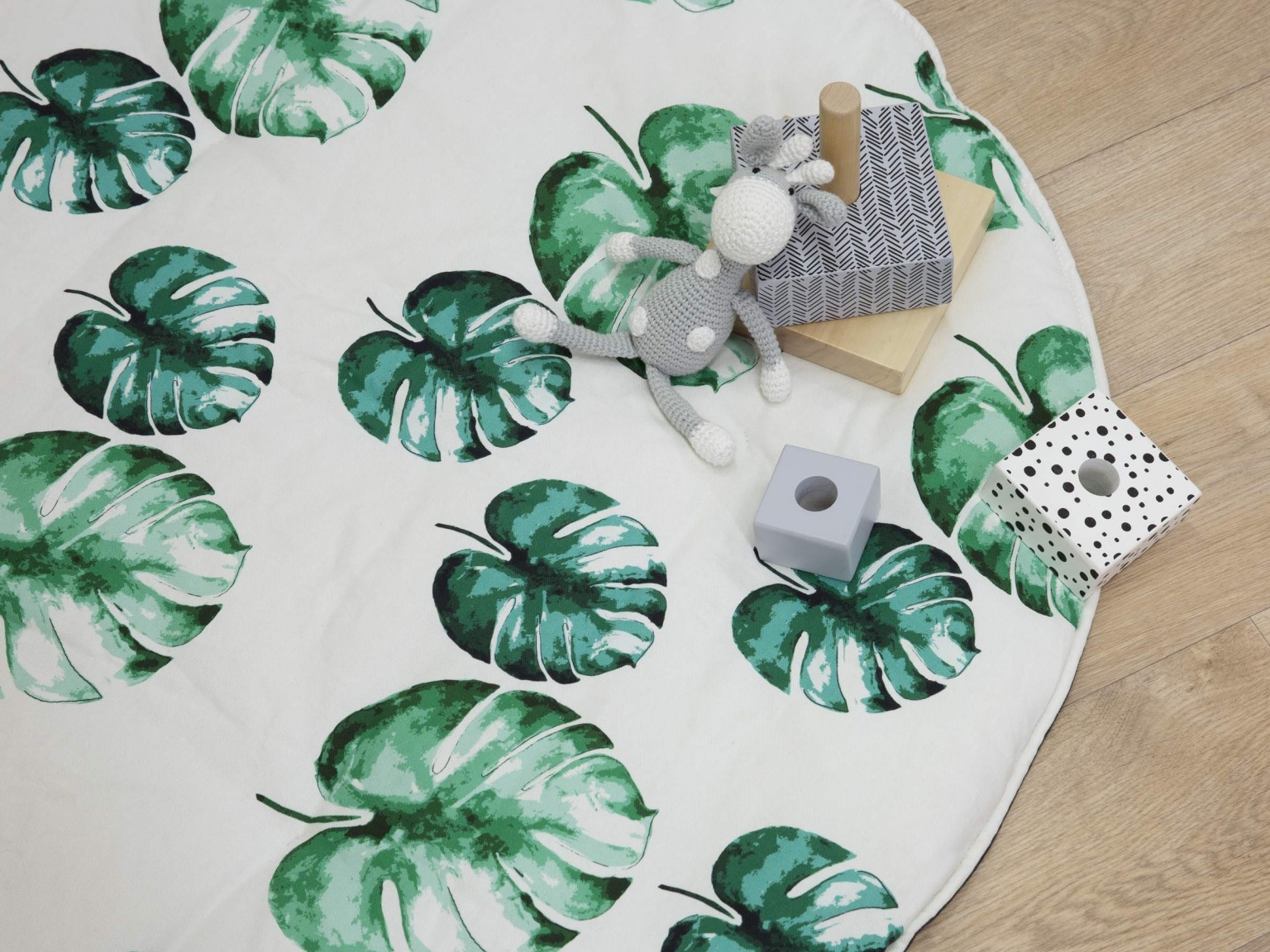 Play Mat - Green Leaves