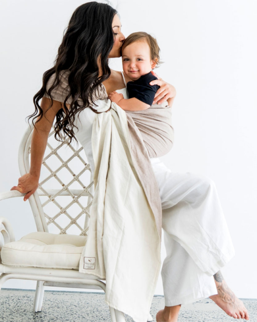 hug-a-bub® Traditional Ring Sling* – Sand and Stone