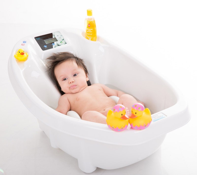 Baby bathtub with back support