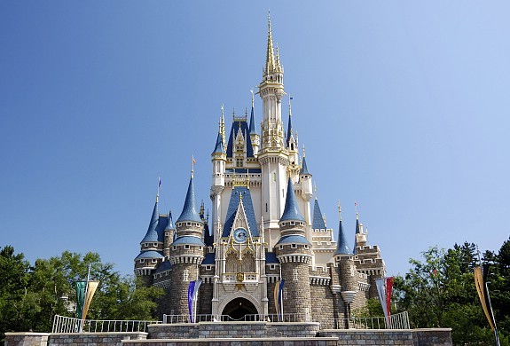 Tokyo Disneyland and Disneysea (2 adult)