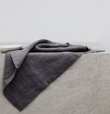 Cultiver Charcoal Linen Napkins - set of 4