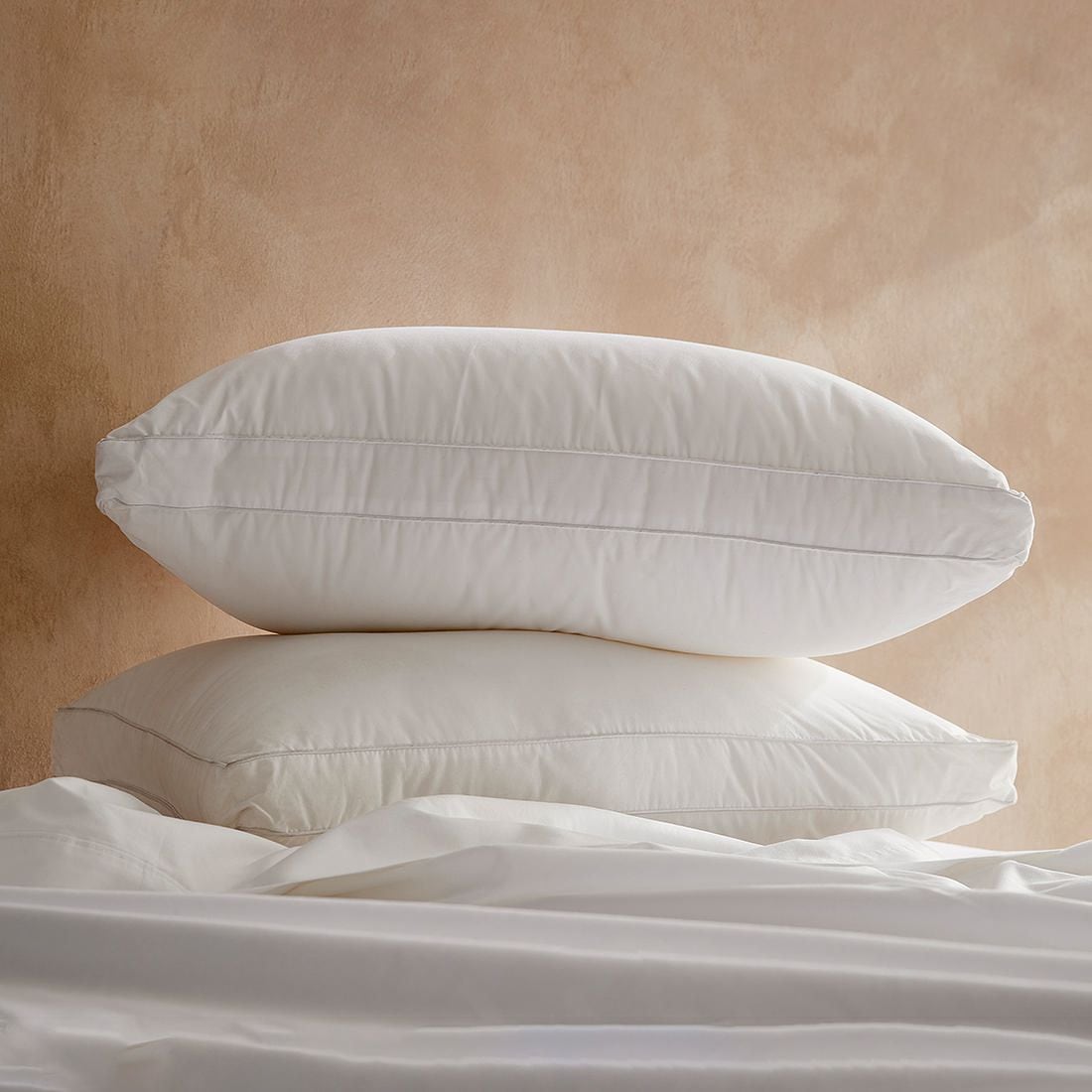 Gusseted Side Sleeper Pillow