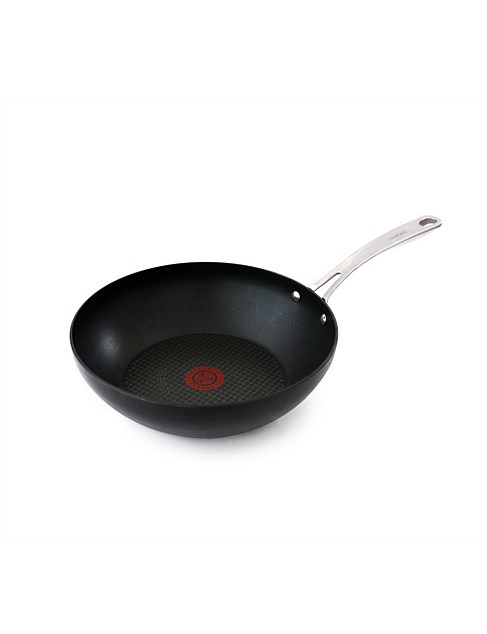 Non-stick wok