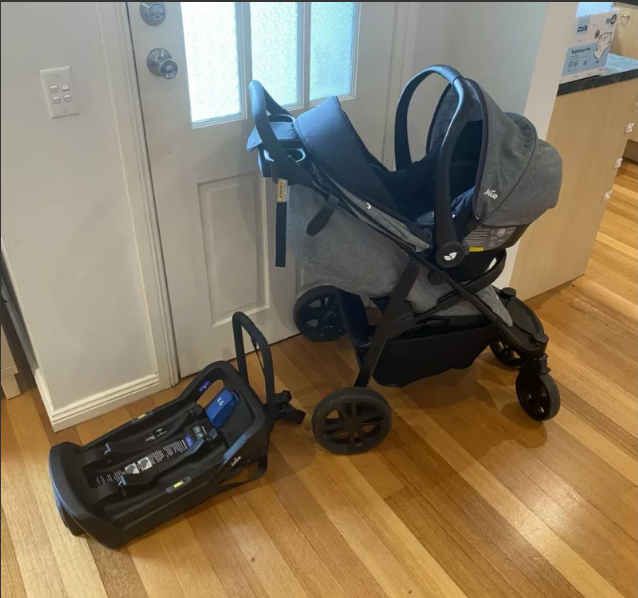 2nd Hand Travel System - Joie Litetrax 4 Travel System - Stroller, Capsule & Base
