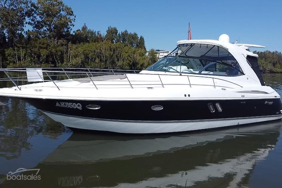 2008 Cruisers Yachts 420 Express