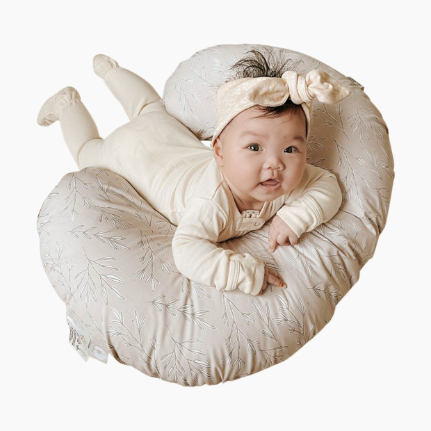 Boppy - Feeding and infant support pillow