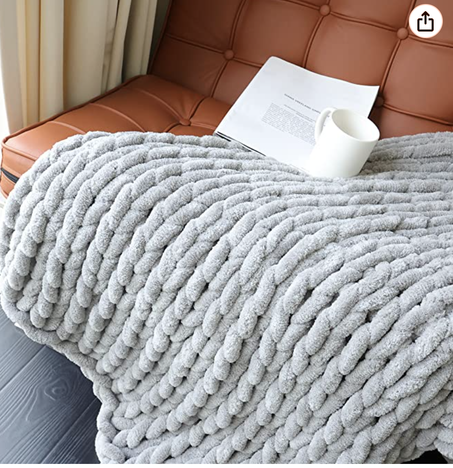 Maetoow Chunky Knit Blanket Throw, Handmade Warm & Cozy Blanket Couch, Bed, Home Decor, Soft Breathable Fleece Banket, Boho Thick Blankets and Giant Yarn Throws 50×60 Inch，Grey