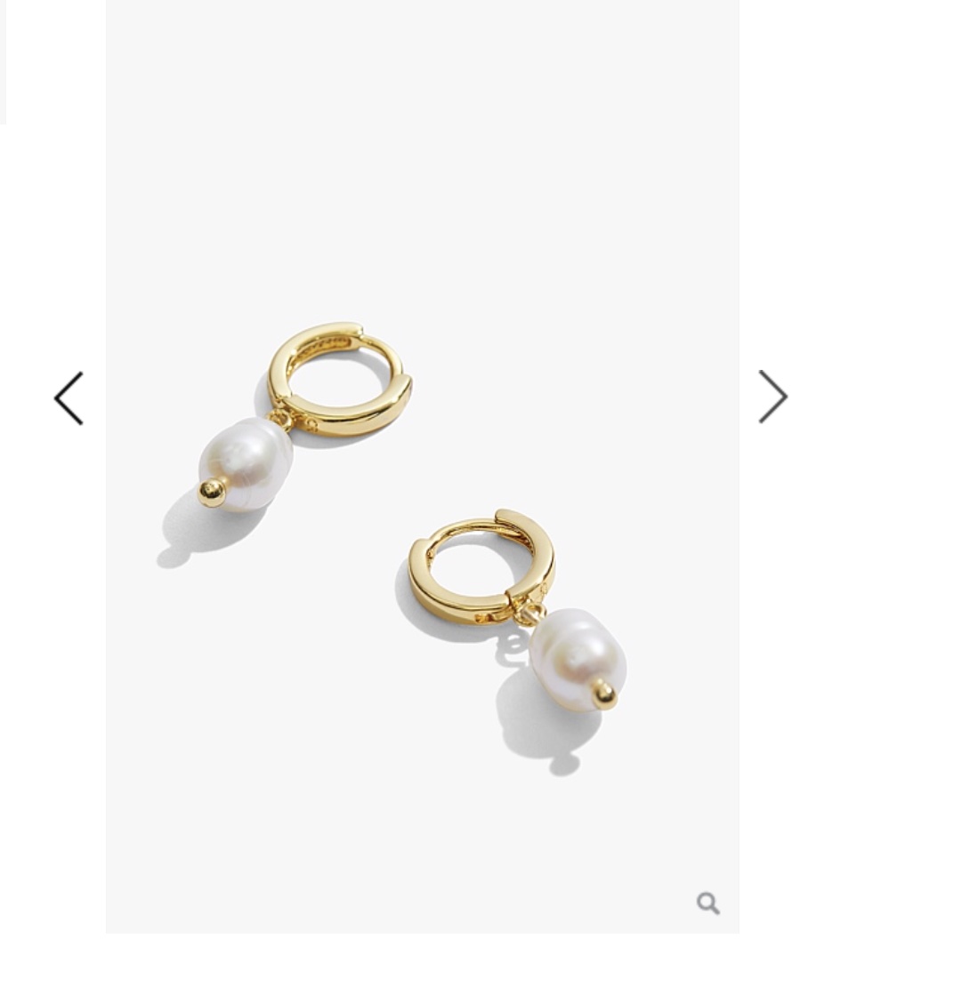 Country Road Mini Pearl Hoop Earring