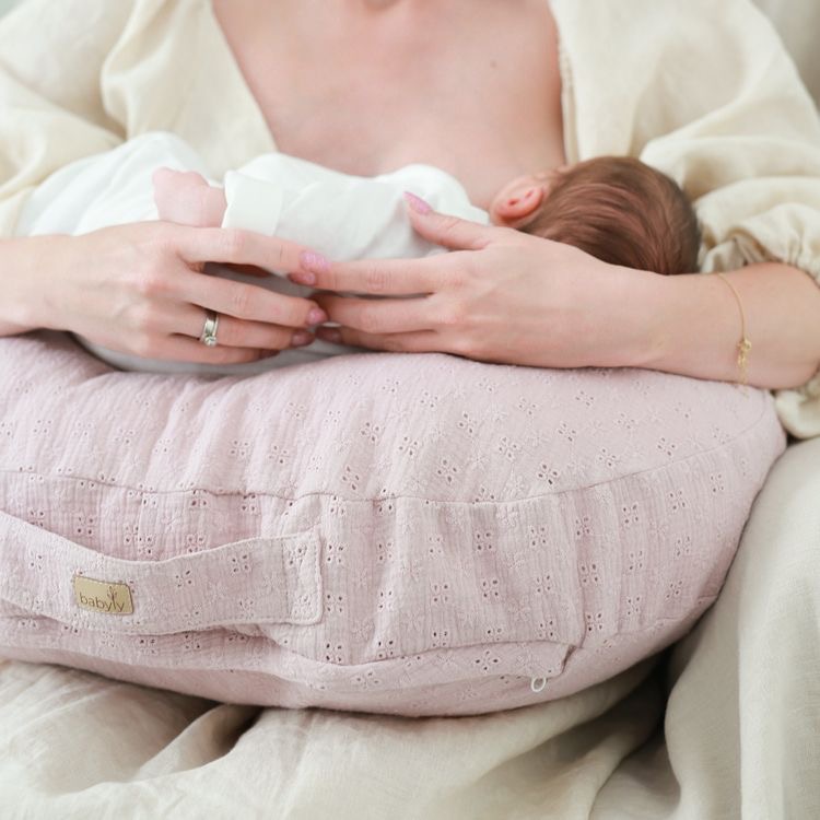 Breastfeeding pillow