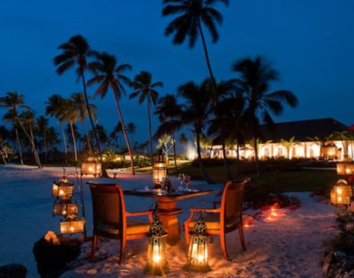 Romantic dinner in Zanzibar