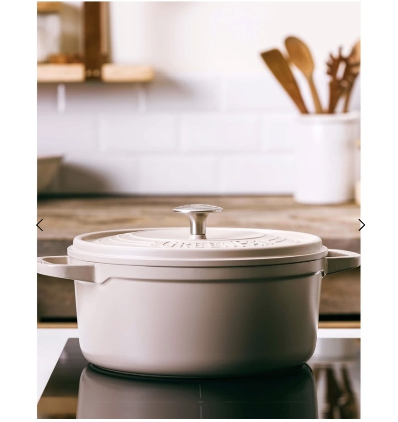 Ceramic casserole pot