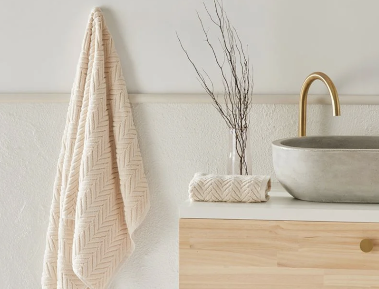 Mimosa Textured Hand Towel and Bath Mat