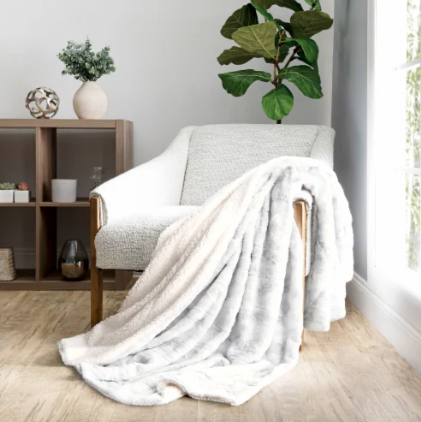 Faux Fur Throw blanket - Light grey or cream colour