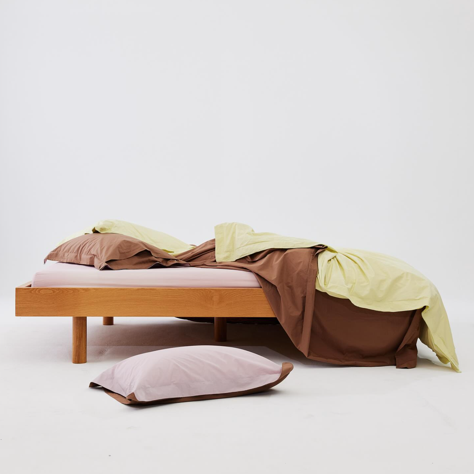 Studio Sutram Linen Set