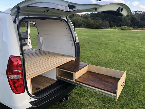 Van Fitout