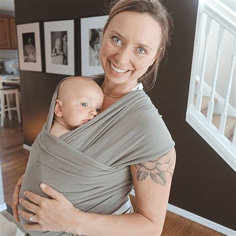 Stretchy baby wearing wrap