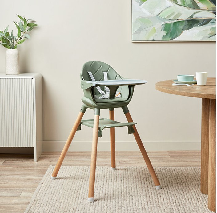 Macy highchair
