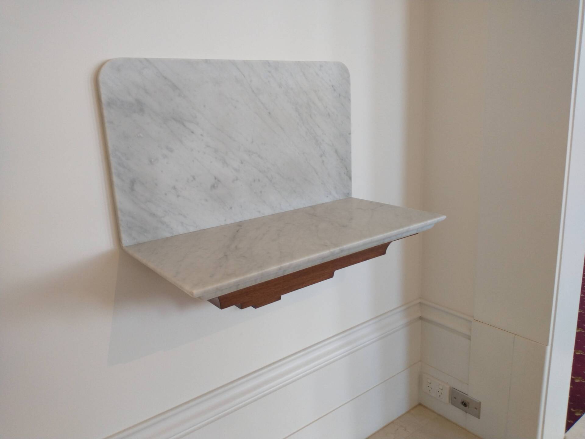 Credence Tables
