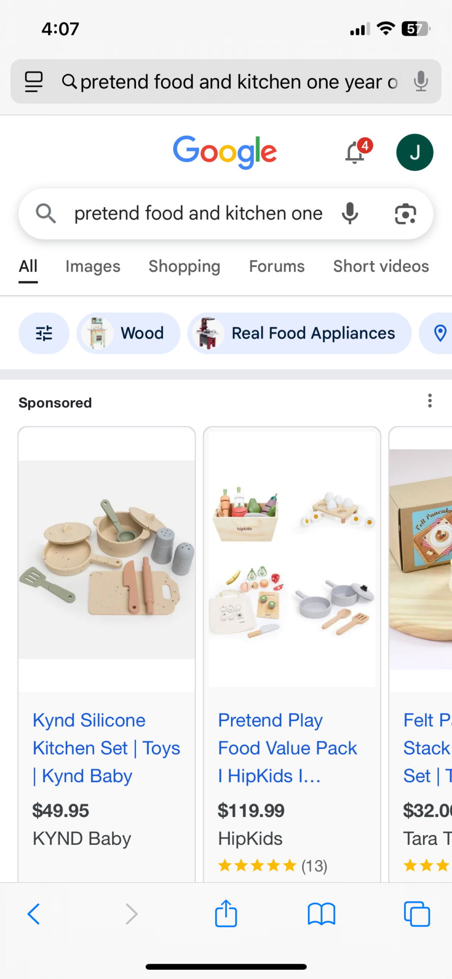 Items for pretend play