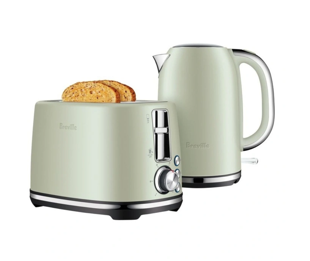 The Brunch Set Toaster & Kettle in Sage