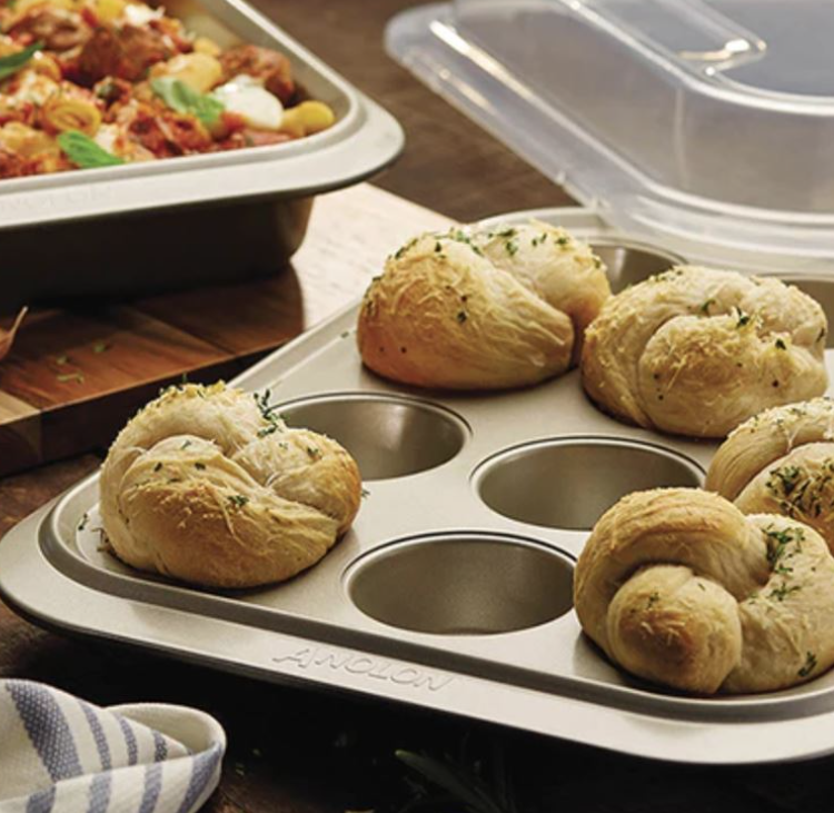 Ceramic Reinforced 12 Cup Muffin Pan
