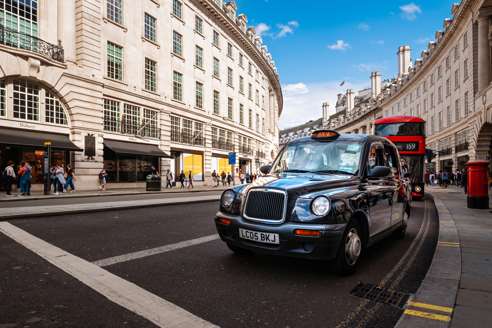 Transport: Black Cab ride in London