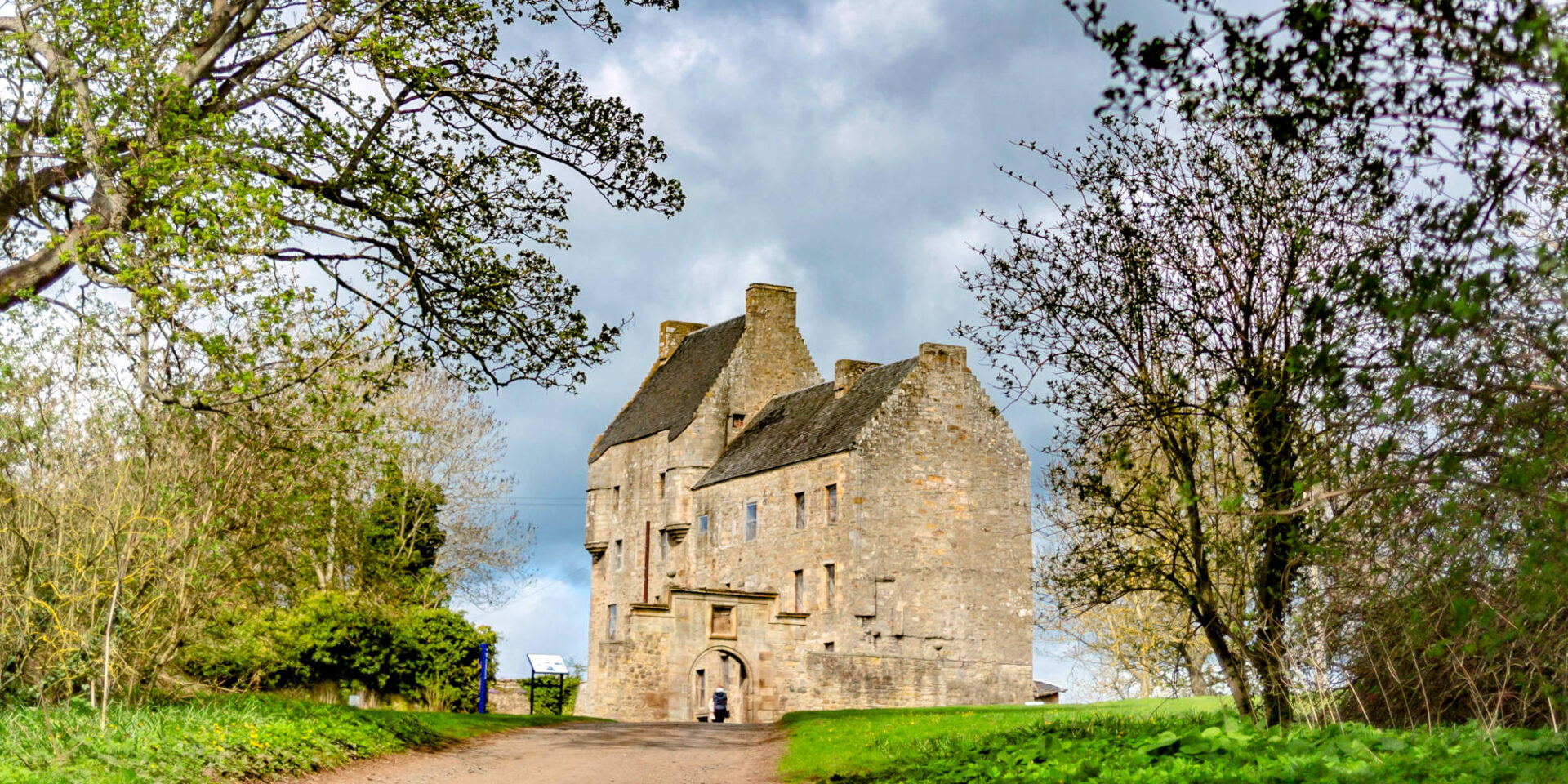 Experience: Midhope Castle (Lallybrock)