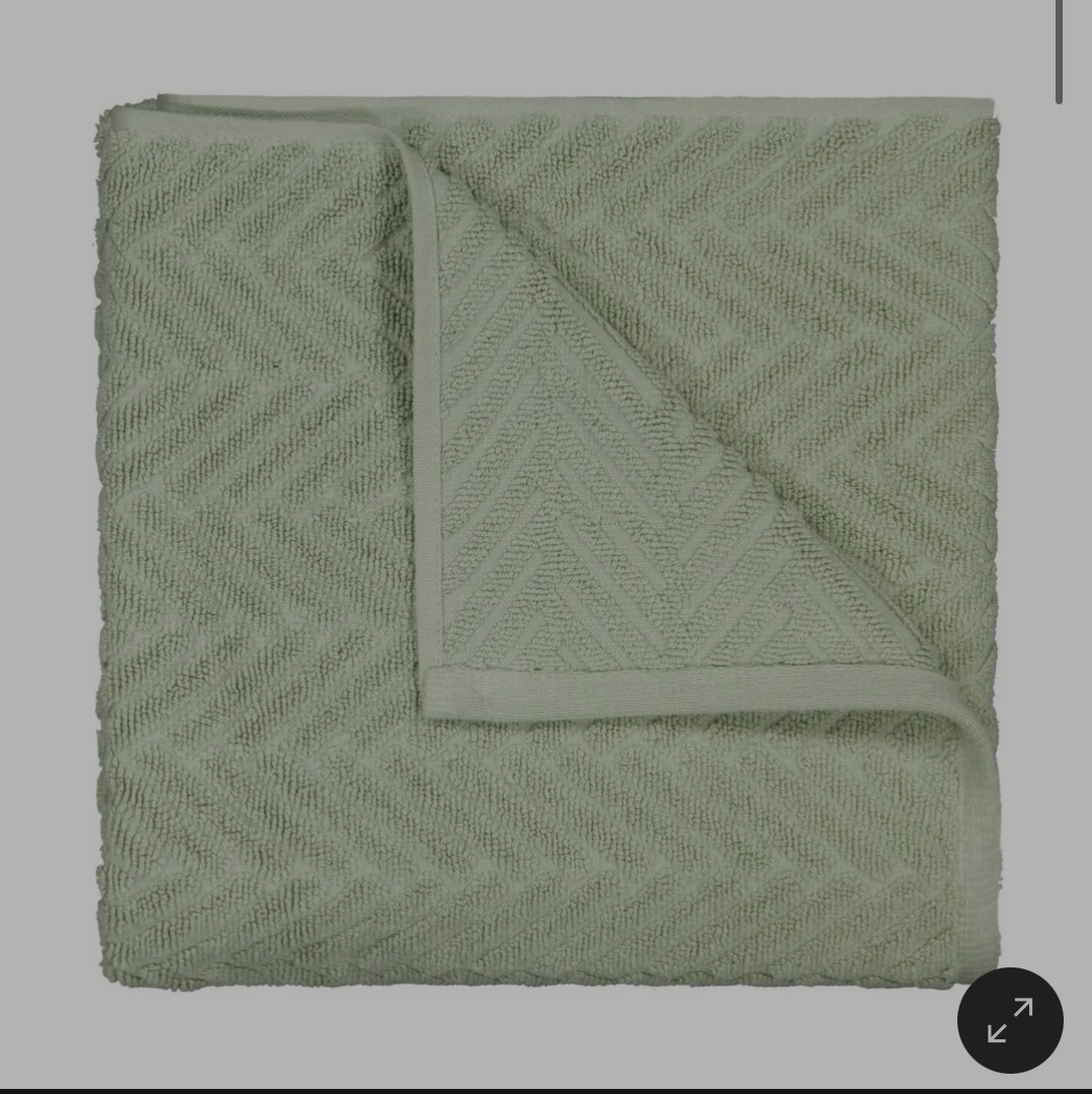 Bath towel