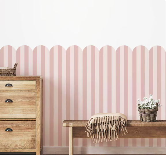 Scalloped Wallpaper stripes pink