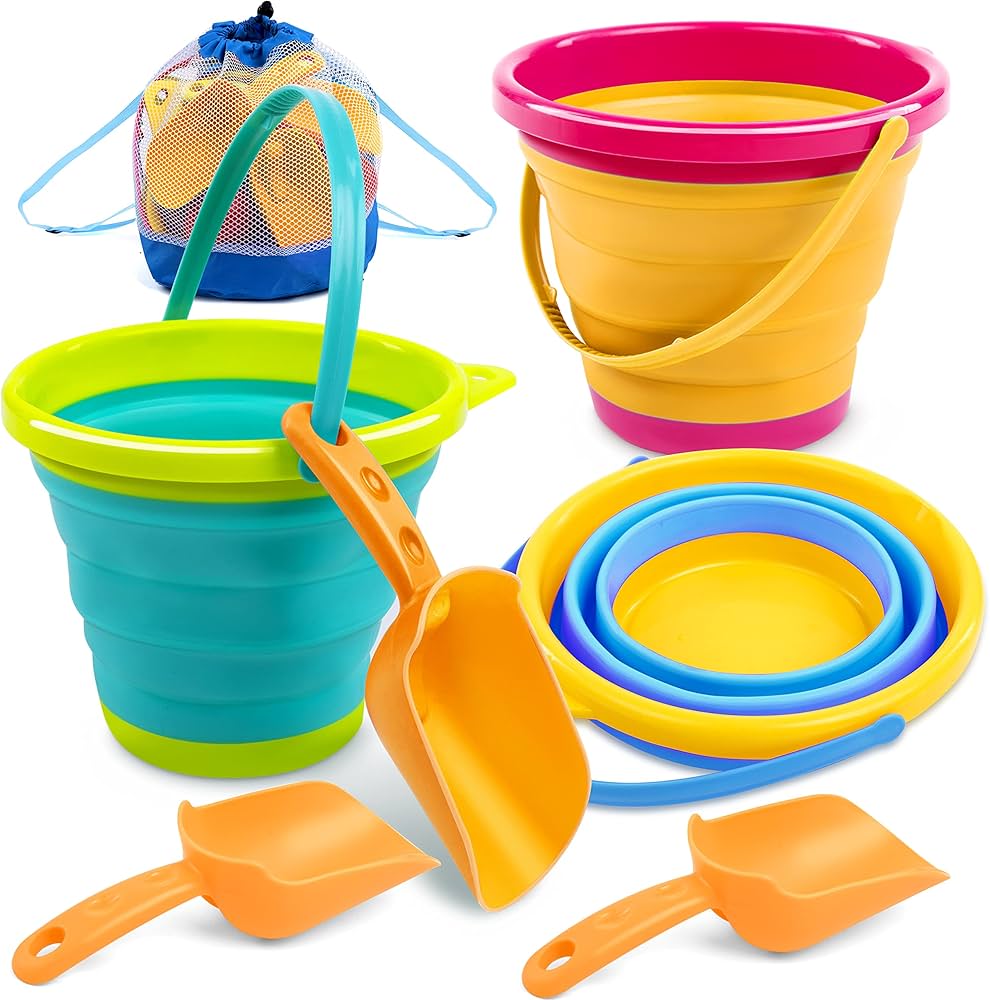 Bucket and spade set for beach