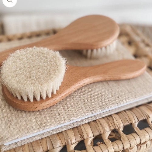 Hair brush