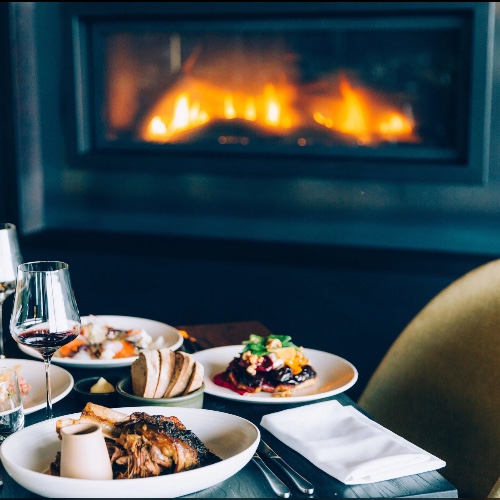 Honeymoon Experience - Dining at Amelia Park Restaurant