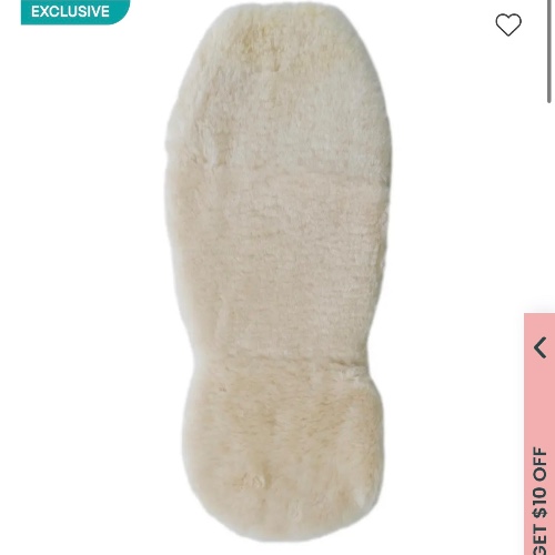 A Sheep/lambskin PramLin