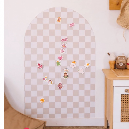 Magnetic wall