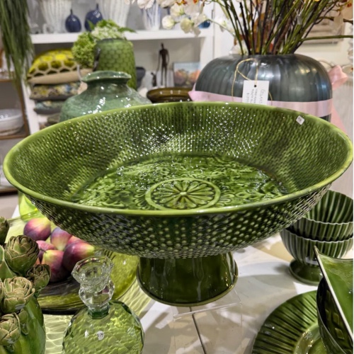 Maison et Jardin Green Bowl on Pedestal