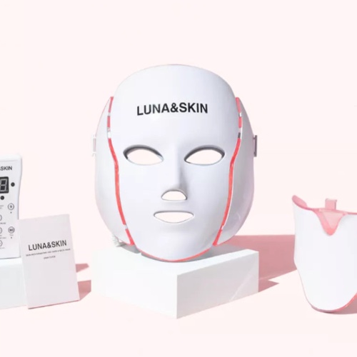 LED/red light face & chest mask