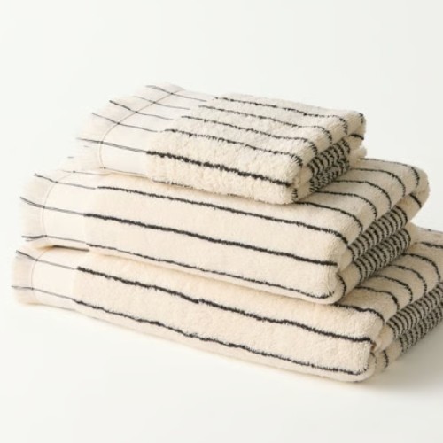 Hand towel x2