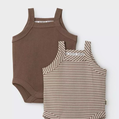 Newborn clothes